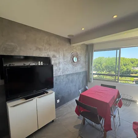 Sea View & Family Comfort, Air-conditioned 아파트 *