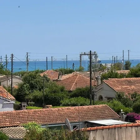 Sea View & Family Comfort, Air-conditioned 아파트